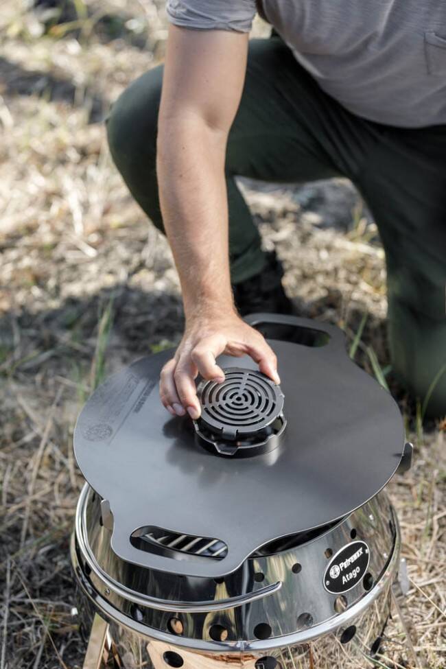 Petromax Einsatz für Atago Grillplatte